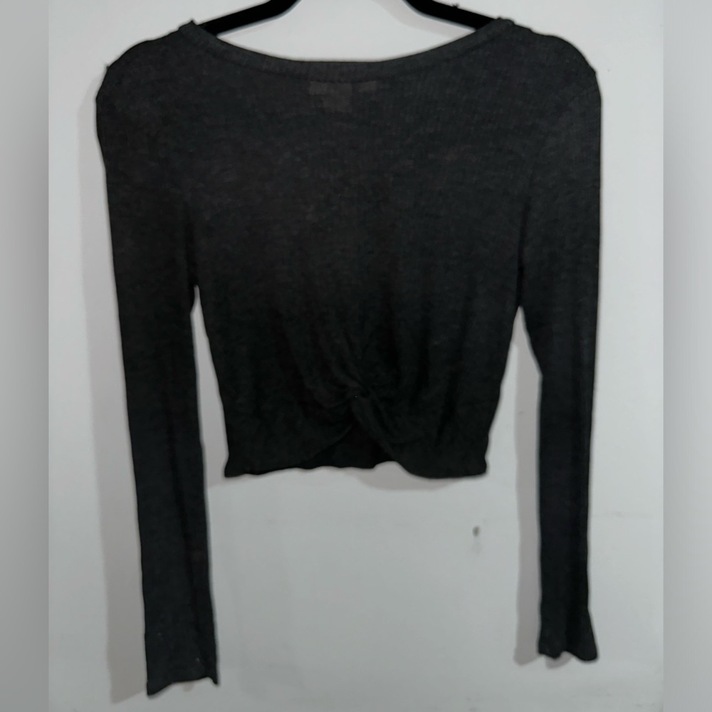 Cropped front twist longsleeve